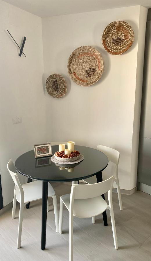 Apto Moderno, a minutos de la playa y del centro Tarifa Exterior foto